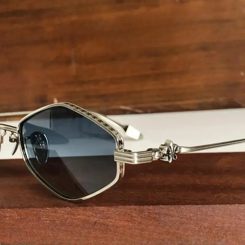 New Fashion Men Women Sunglasses CH8286 High Quality Titanium Punk Steam SUNGLASSES Outdoor Driving Party UV400 Sunscreen Glasse - Suncollections