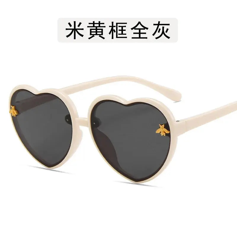 Fashion Heart Kids Sunglasses Children Retro Cute Pink Cartoon Sun Glasses Frame Girls Boys Baby Sunglasses UV400 Eyewear - Suncollections
