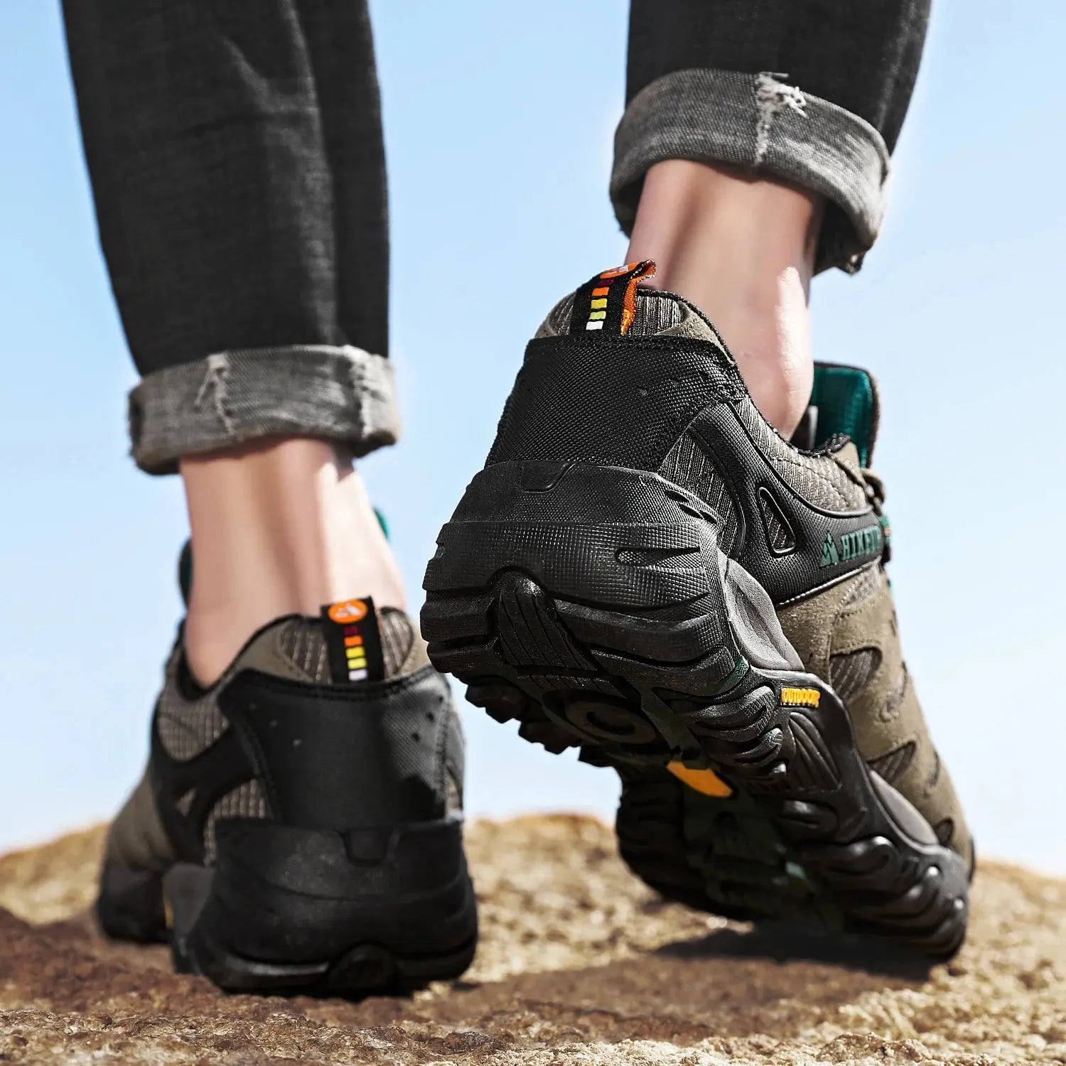 HIKEUP Men's Hiking Shoes Suede Leather Outdoor Shoes Wear-resistant Men Trekking Walking Hunting Tactical Sneakers Suncollections